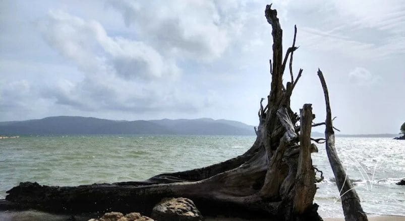 Munda pahad Beach